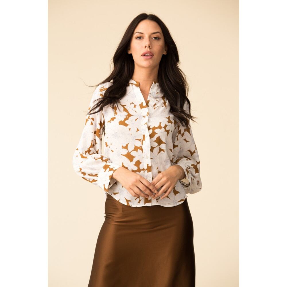 VINCE Teakwood Tropical Blooms Button-front Shirred-back Blouse Size  XS